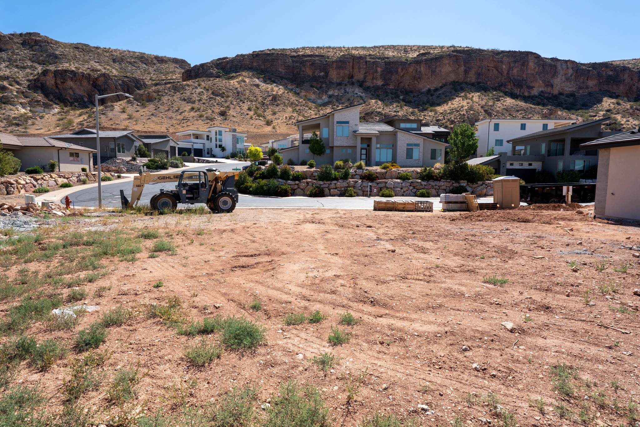 Conveniently located in La Verkin just minutes from Zion National Park, this .23 acre lot has walk-out basement potential. Providing the perfect opportunity to build in Southern Utah without the burden of HOA fees, this affordable building lot has a lot to offer. Tucked into a relaxed neighborhood, you will enjoy sweeping views of the valley and surrounding red rock mesas without paying premium resort prices.