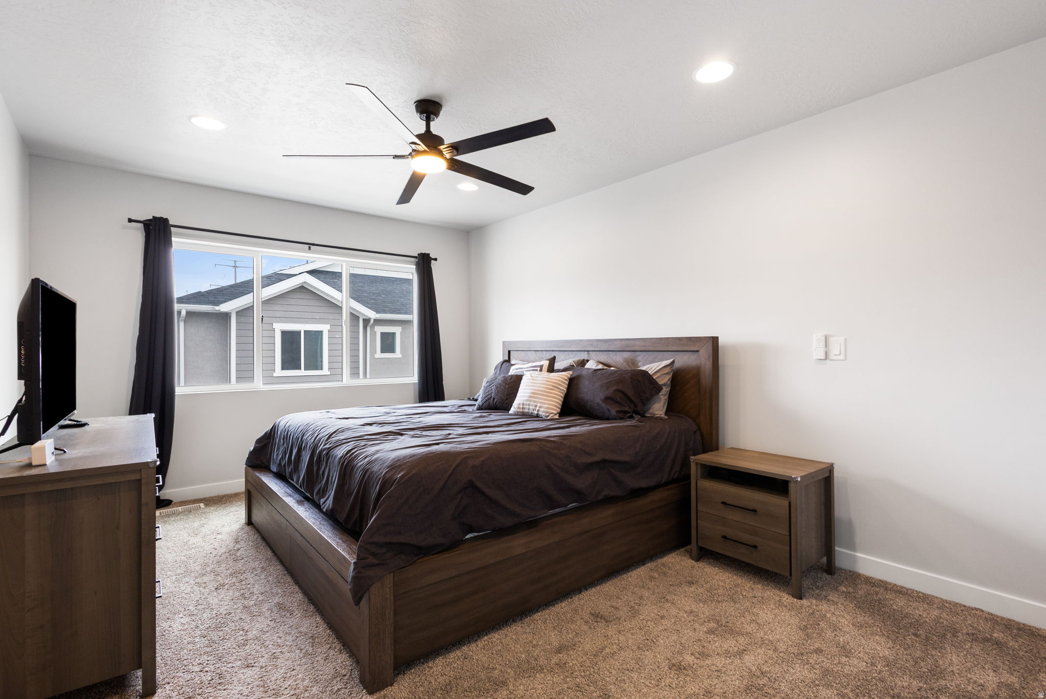 SALT POINT - Residential