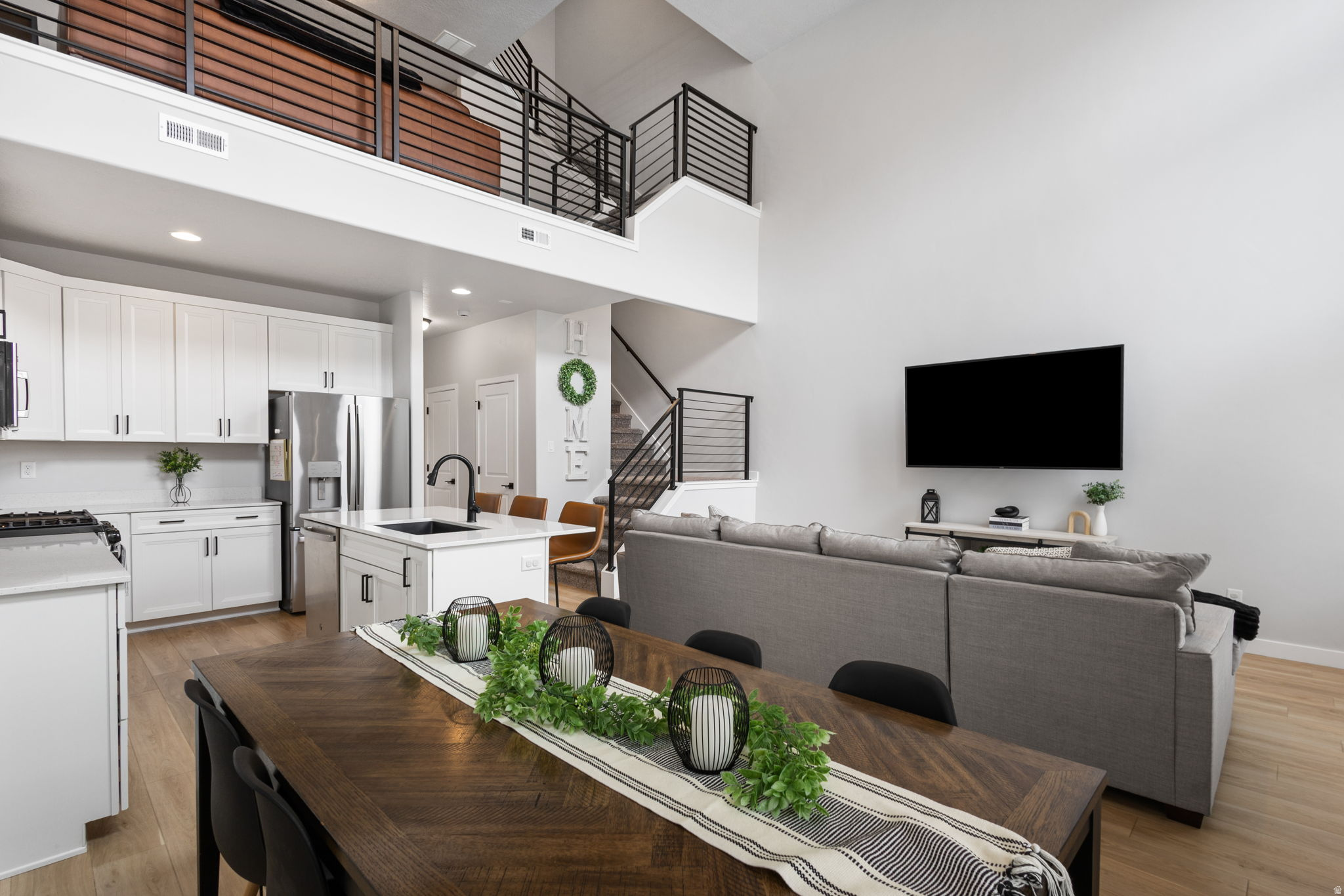 SALT POINT - Residential