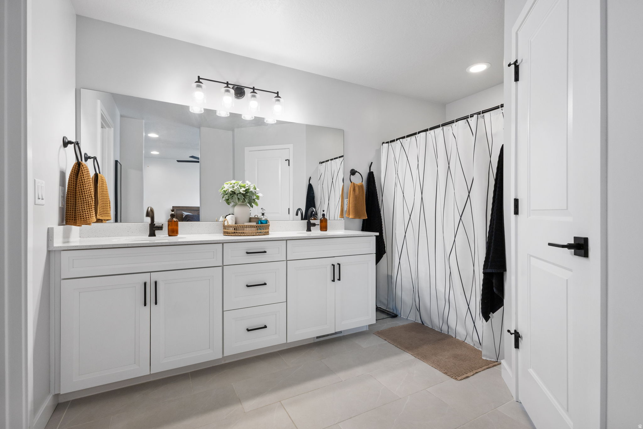 SALT POINT - Residential