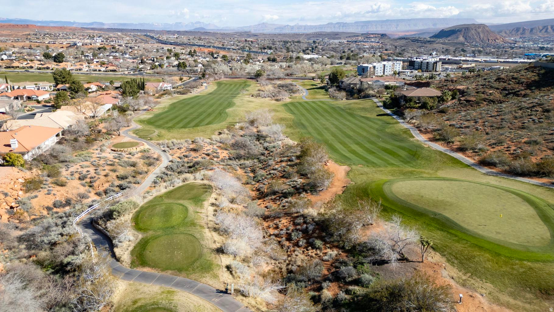 LION'S HEAD HILLTOP ESTATES AT GREEN SPRINGS - Residential