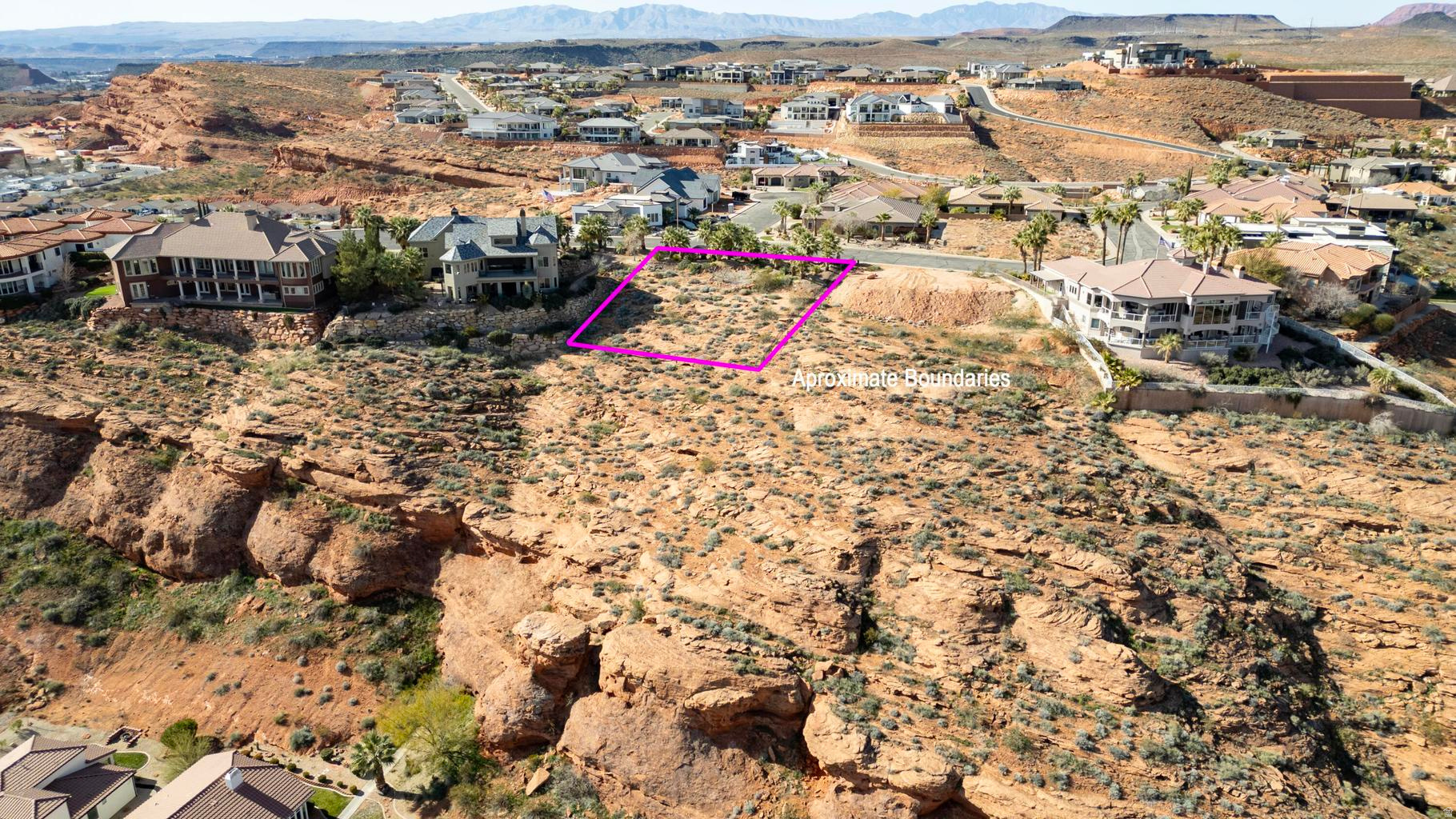 LION'S HEAD HILLTOP ESTATES AT GREEN SPRINGS - Residential