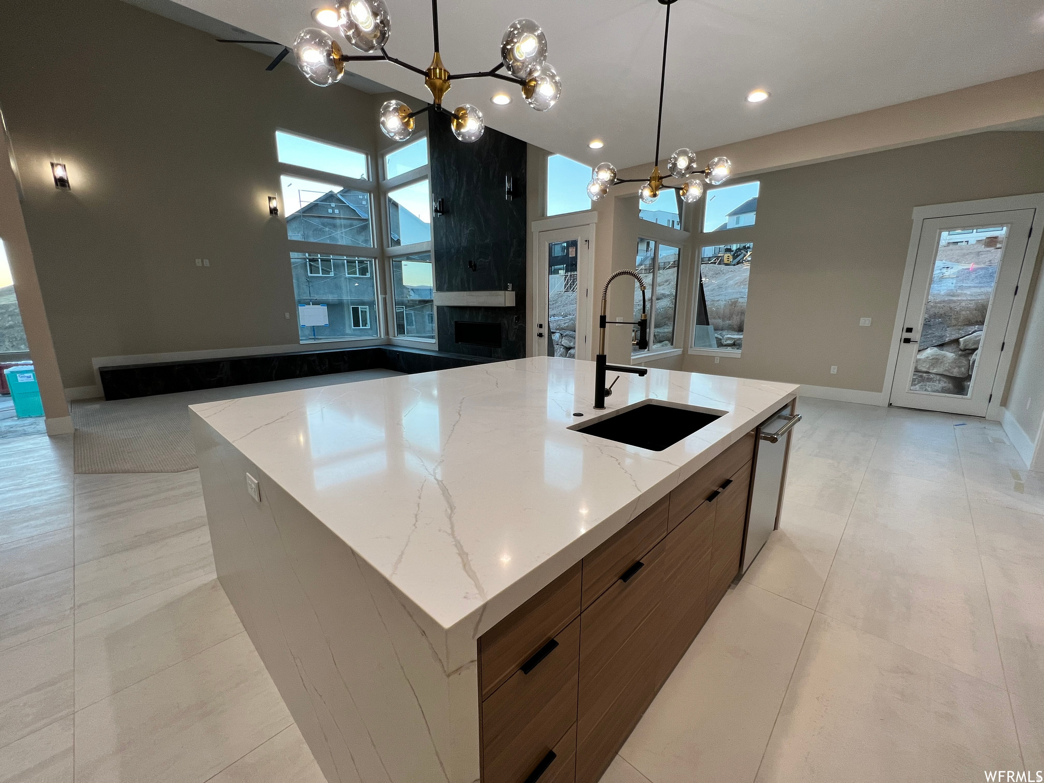 LION'S HEAD HILLTOP ESTATES AT GREEN SPRINGS - Residential
