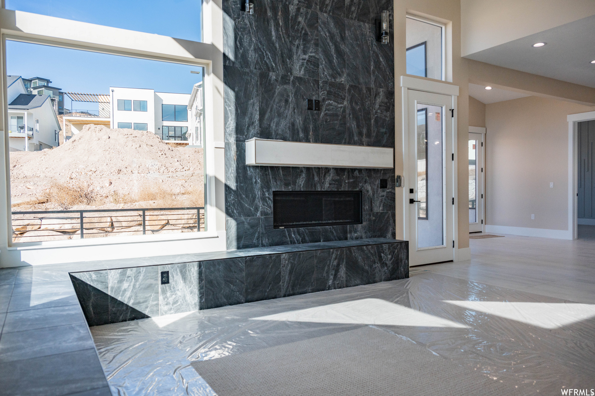 LION'S HEAD HILLTOP ESTATES AT GREEN SPRINGS - Residential