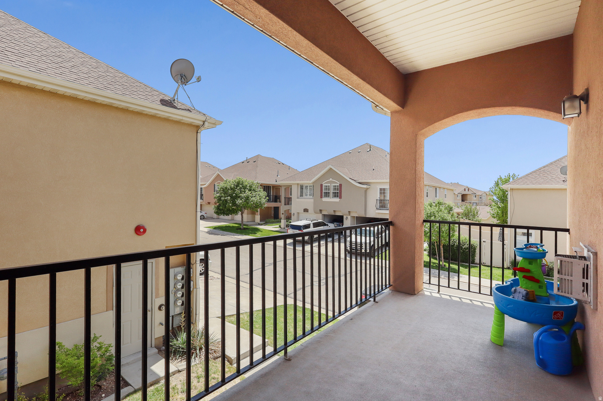 PROVENCE WEST AT PHEASANT POINTE CONDO - Residential