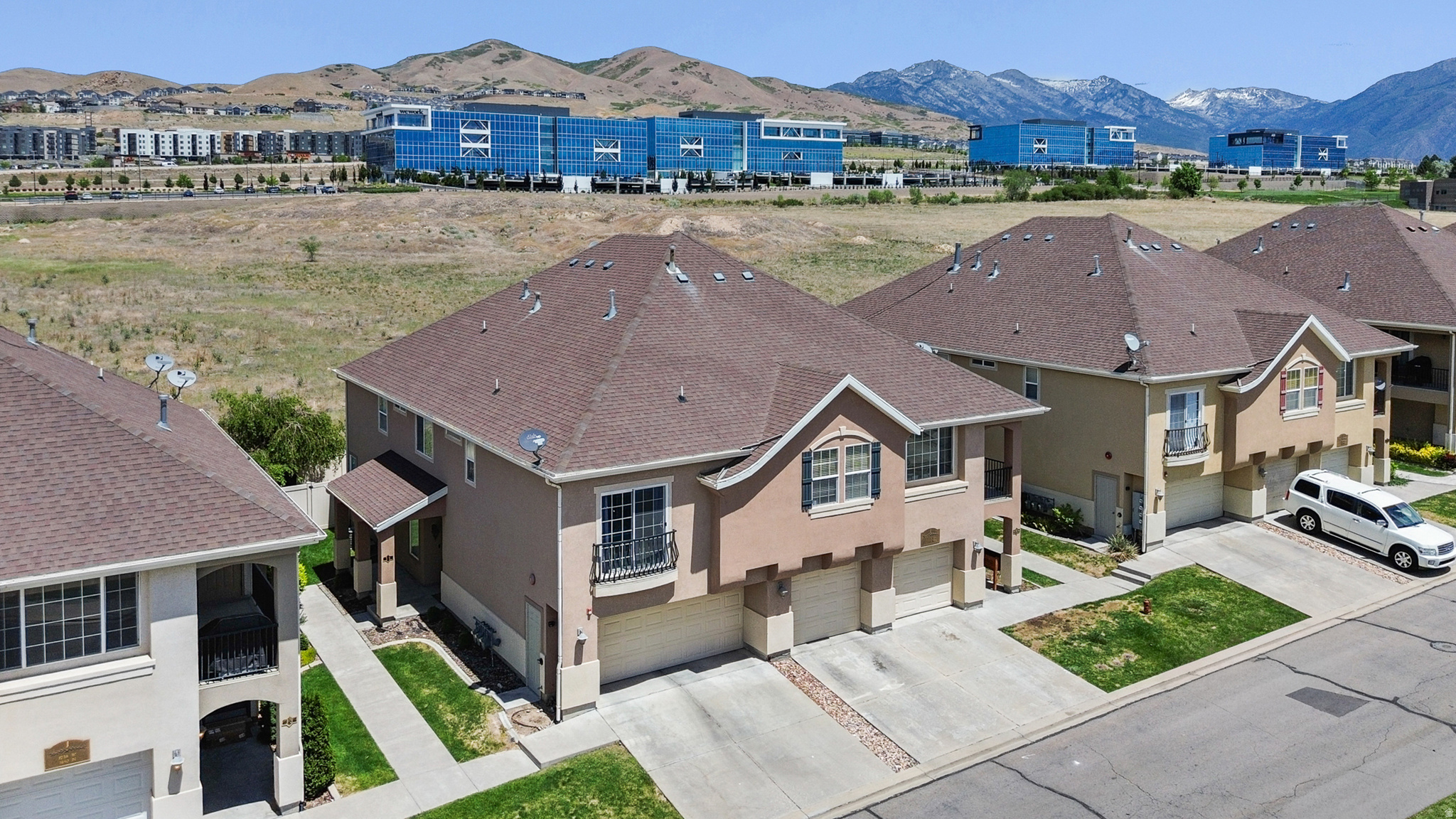 PROVENCE WEST AT PHEASANT POINTE CONDO - Residential