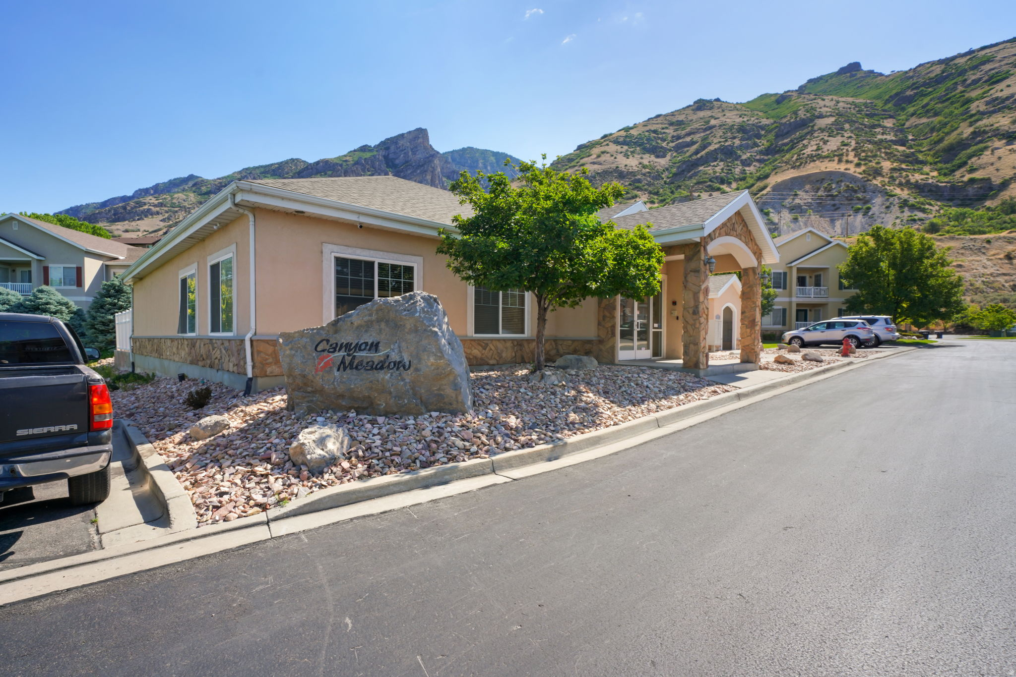 RIDGE - Residential