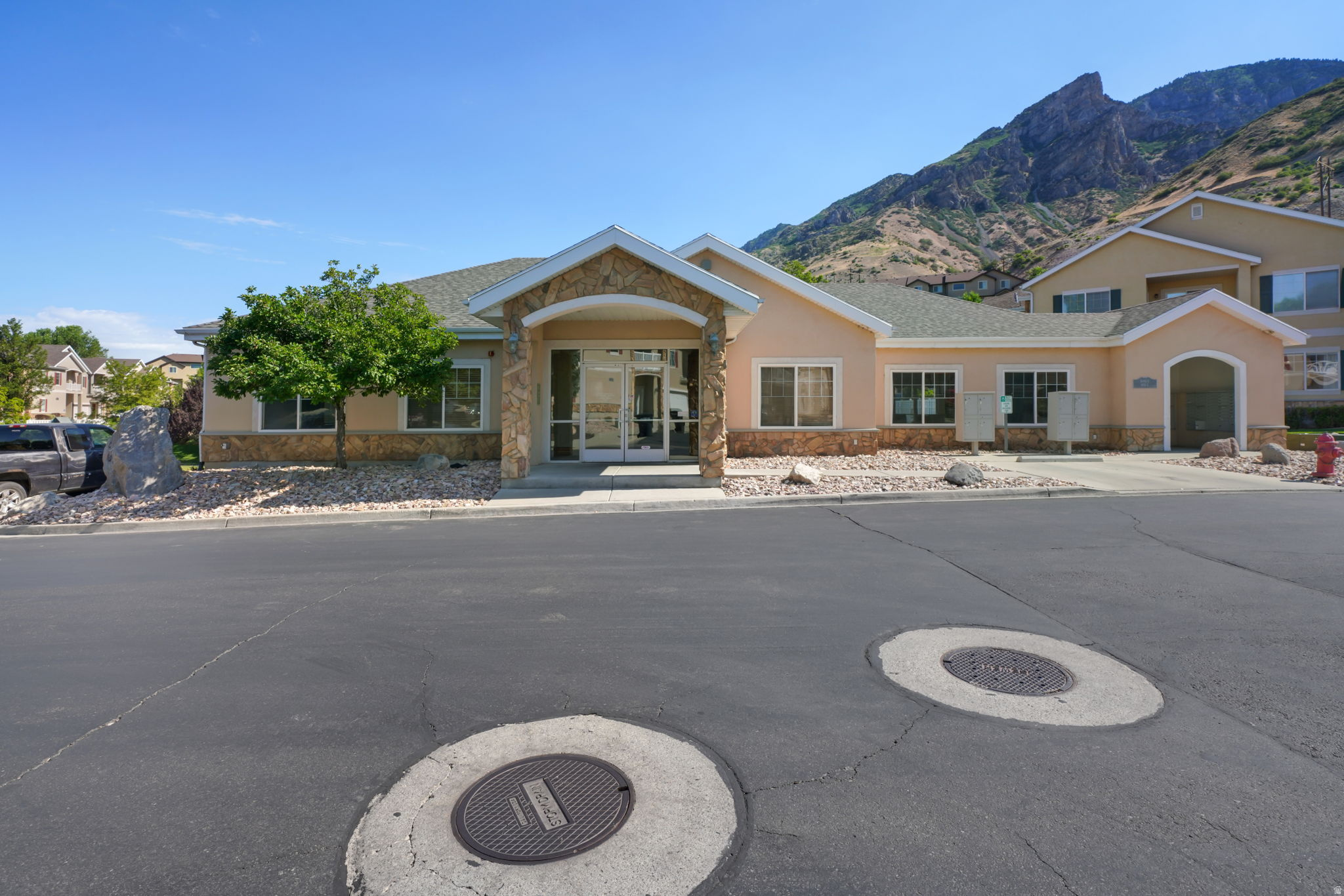 RIDGE - Residential