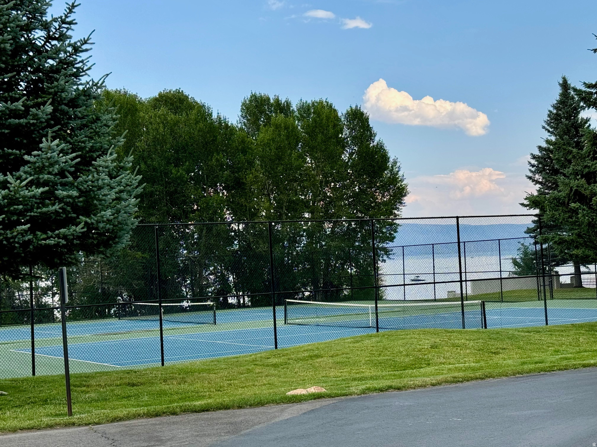 HARBOR VILLAGE TENNIS BUILDING - Residential