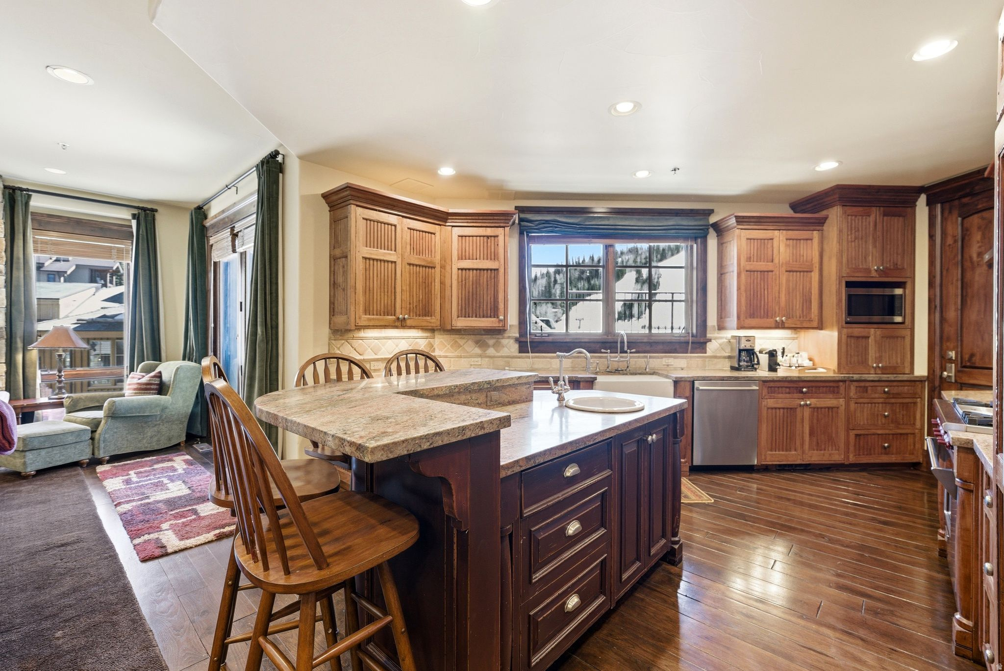 INN AT SILVERLAKE - Residential