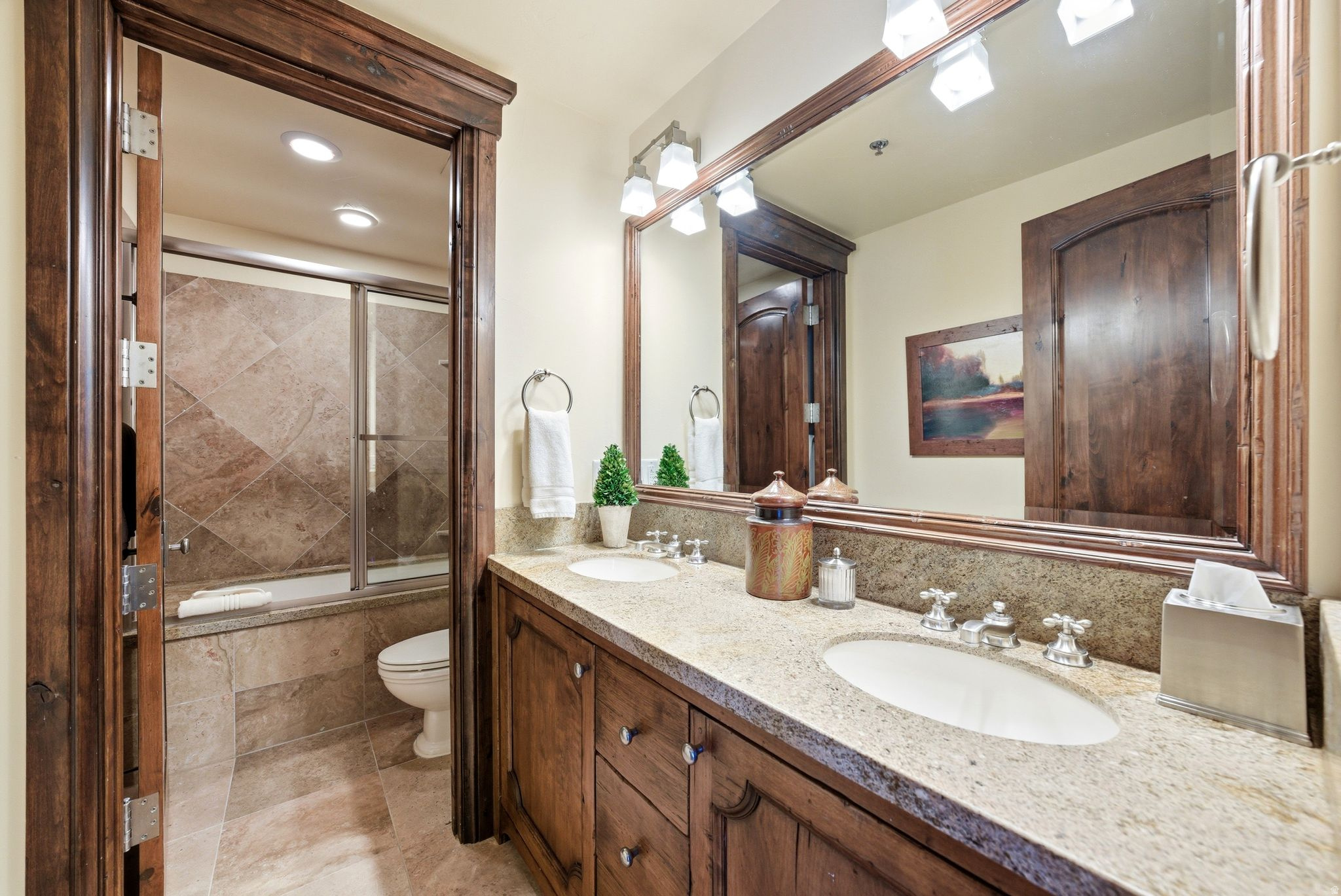 INN AT SILVERLAKE - Residential