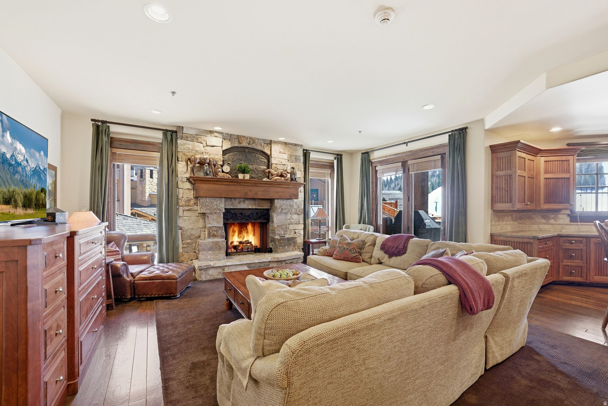 INN AT SILVERLAKE - Residential