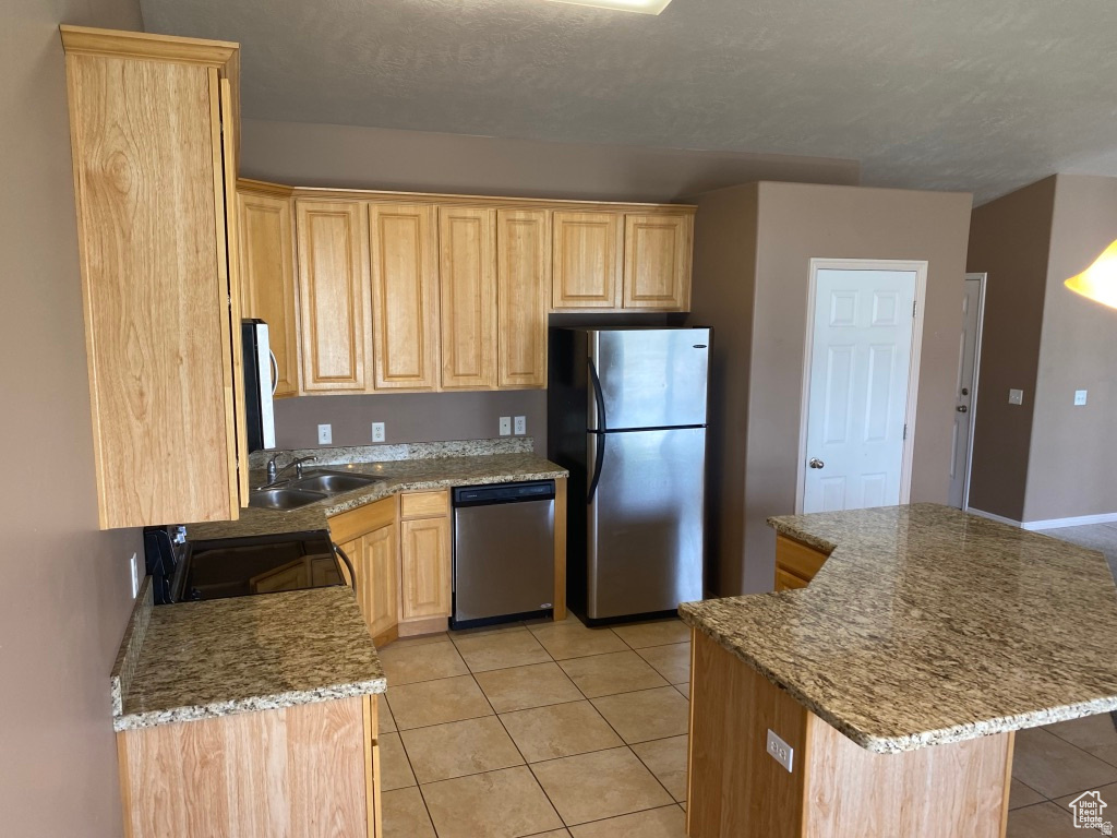 LAKE POINT VILLAGE P - Residential