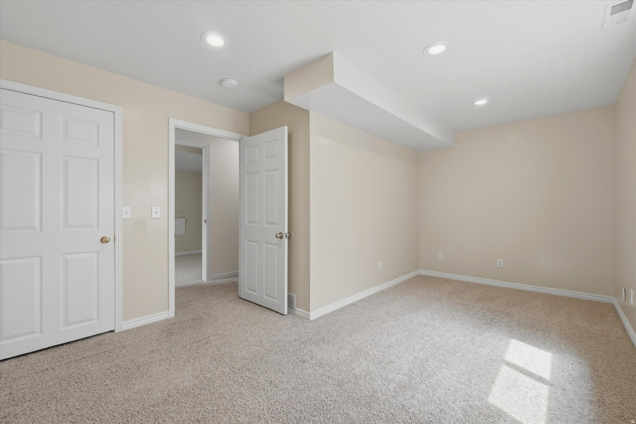 MEADOWS - Residential