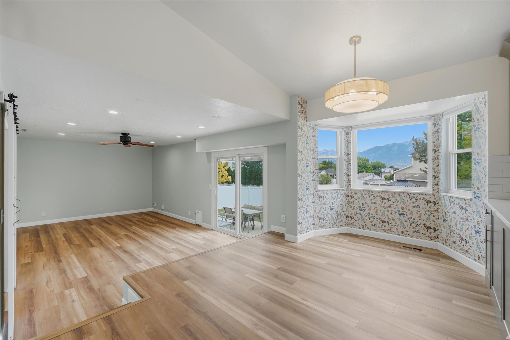 MEADOWS - Residential