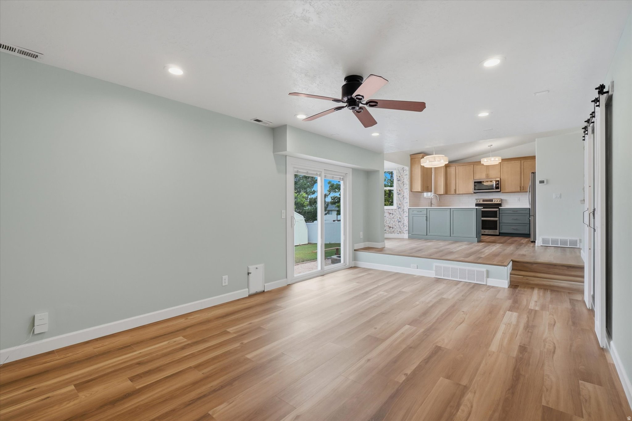 MEADOWS - Residential