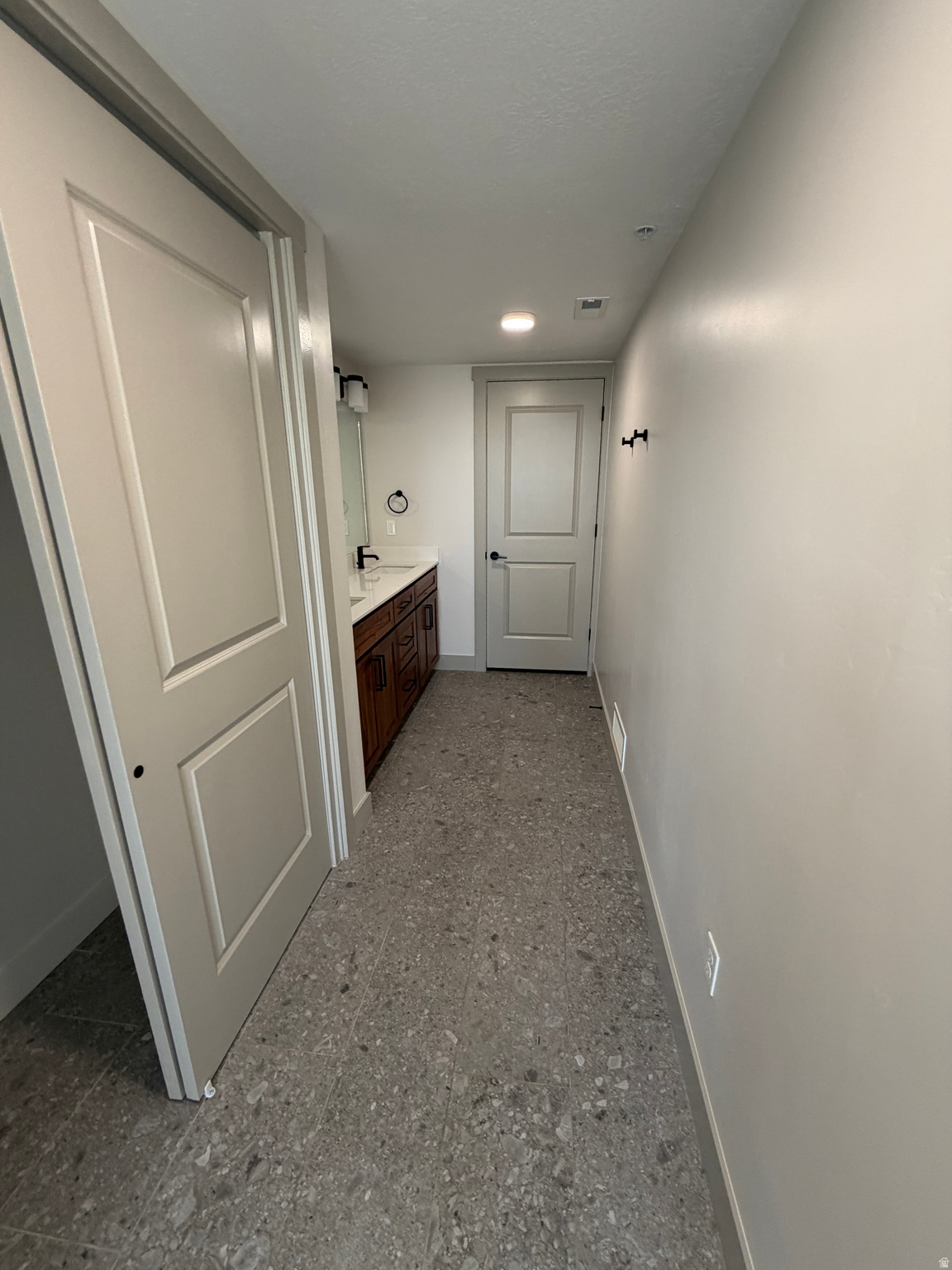 GARDEN CITY LAKE RESIDENCES - Residential