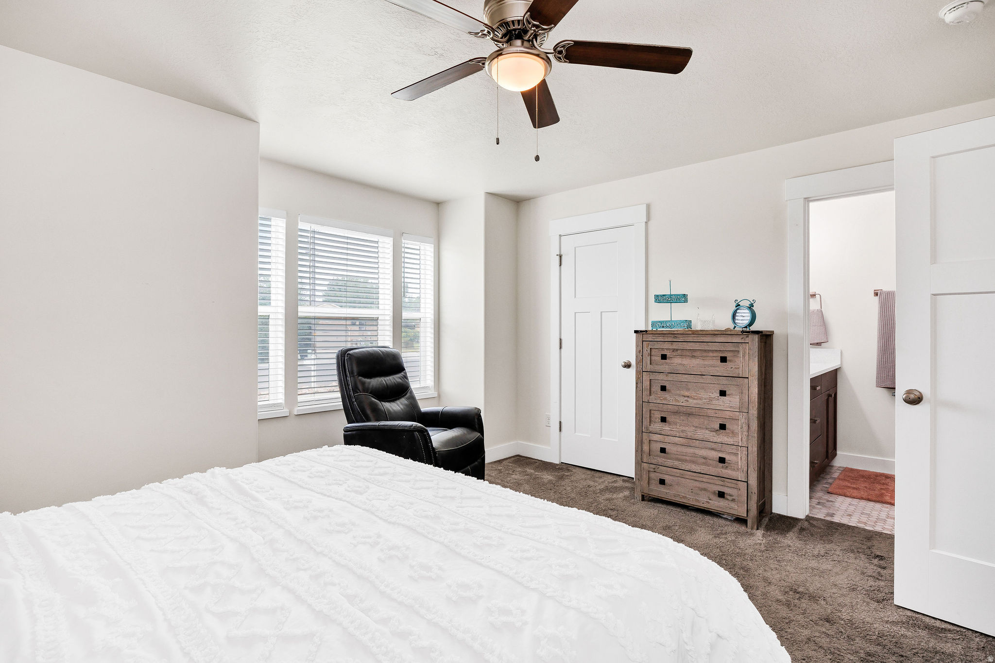 CHATEAU RIVER - Residential