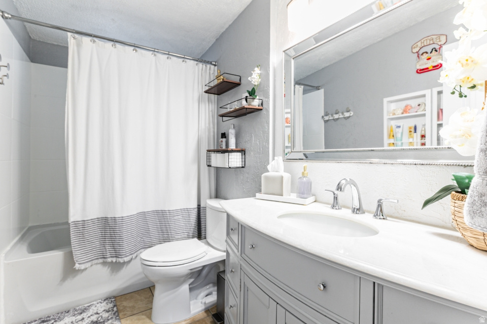 WESTWOOD ESTATES - Residential