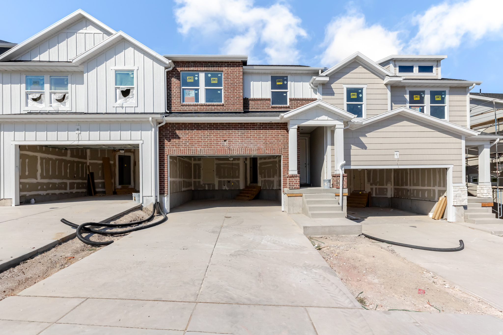 RIDGEHORNE - Residential