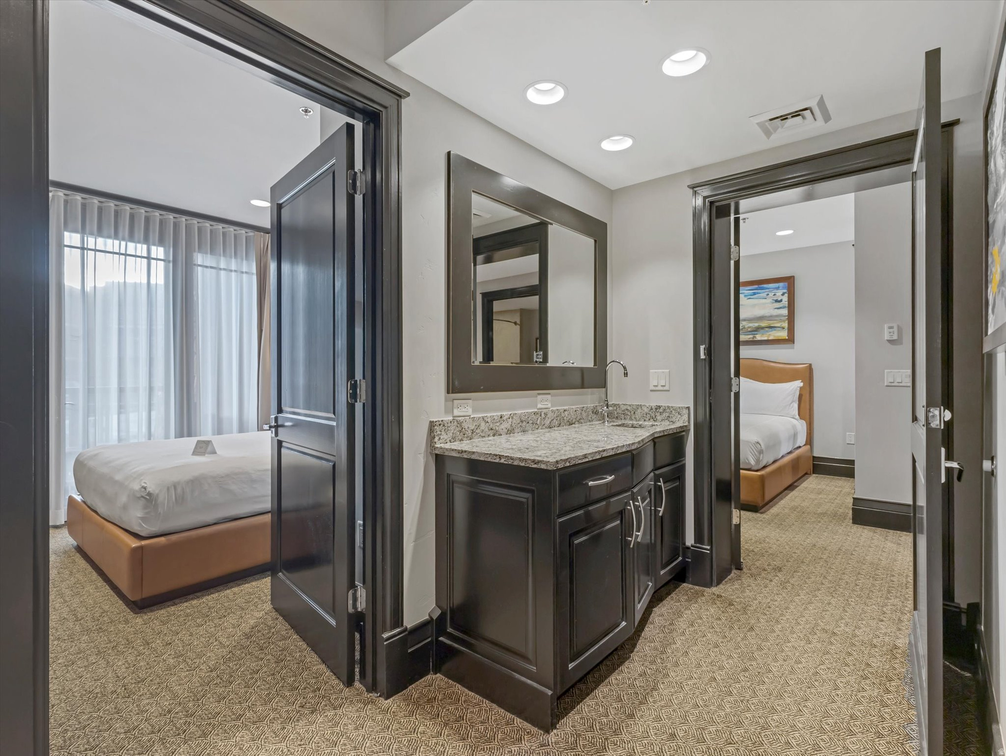 WALDORF ASTORIA - Residential