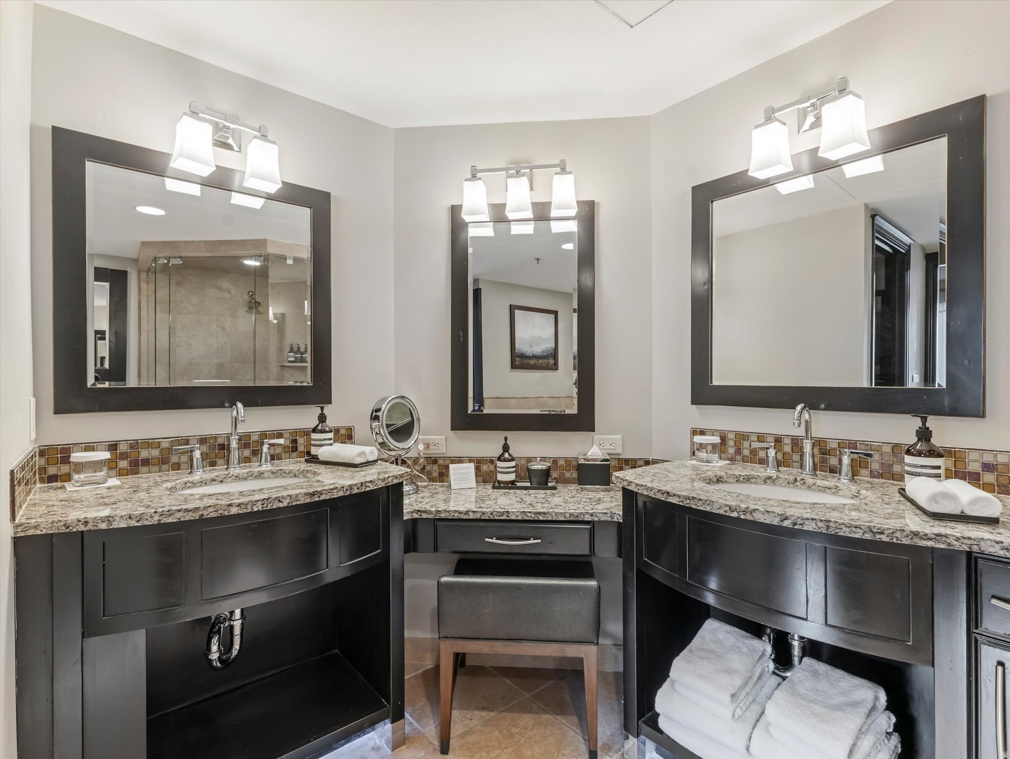 WALDORF ASTORIA - Residential