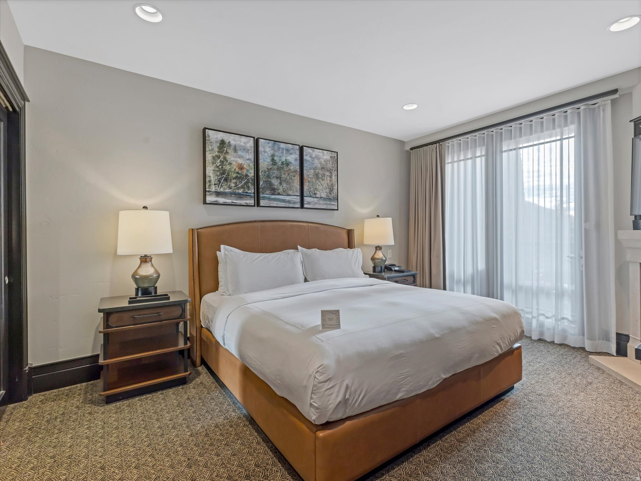 WALDORF ASTORIA - Residential