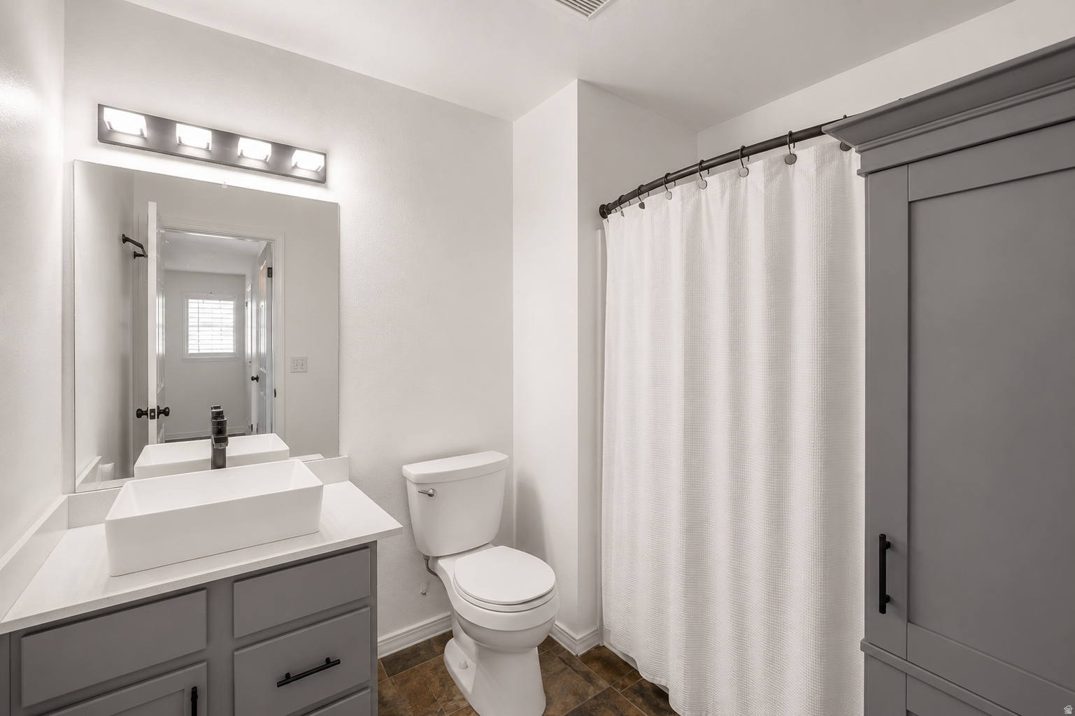 BENNY ESTATES - Residential