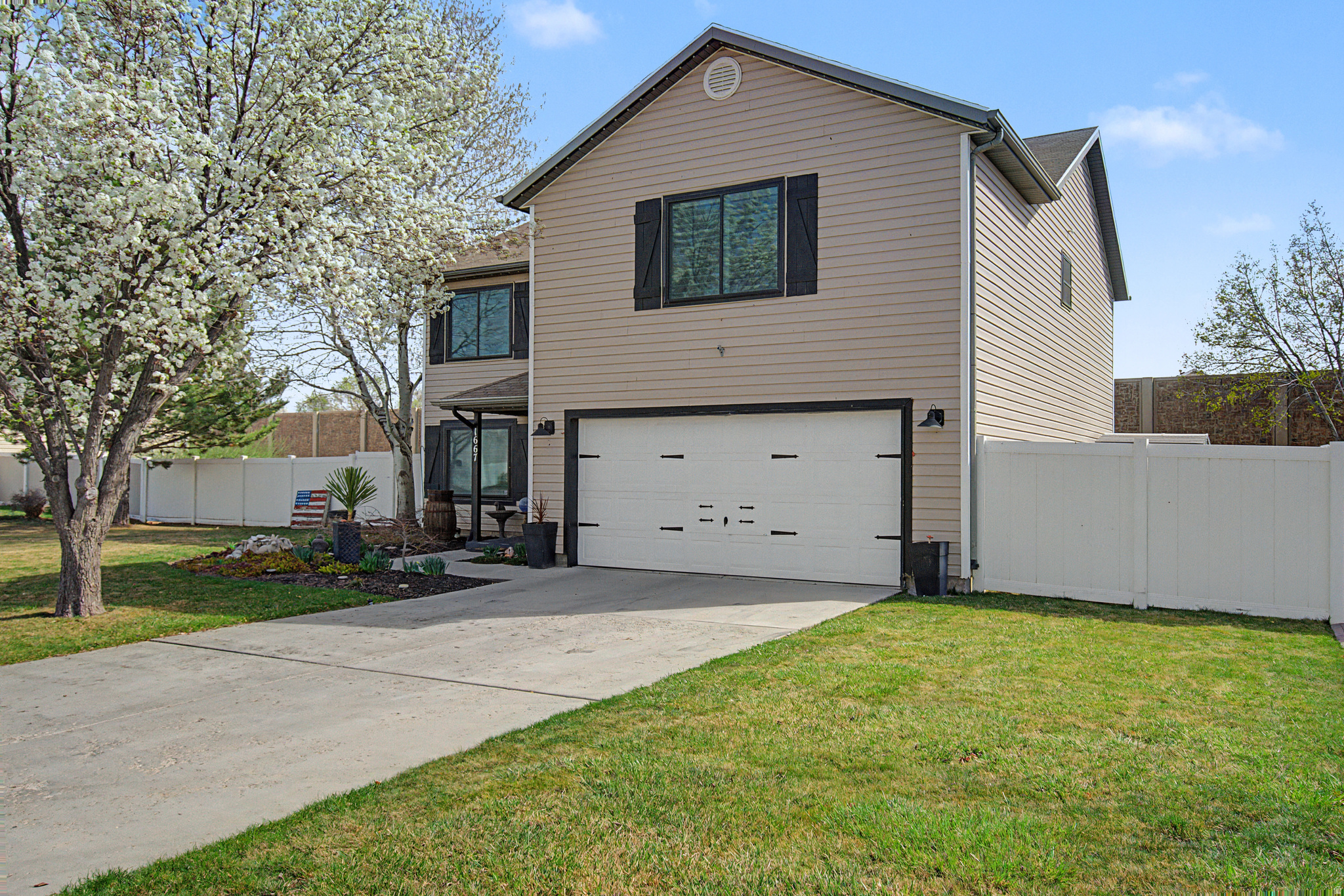 BENNY ESTATES - Residential