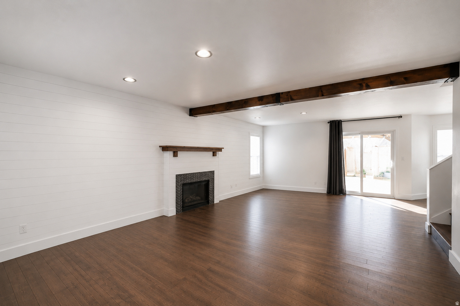 BENNY ESTATES - Residential