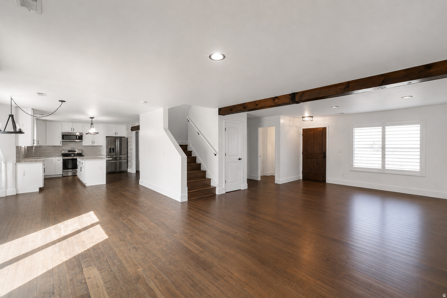 BENNY ESTATES - Residential