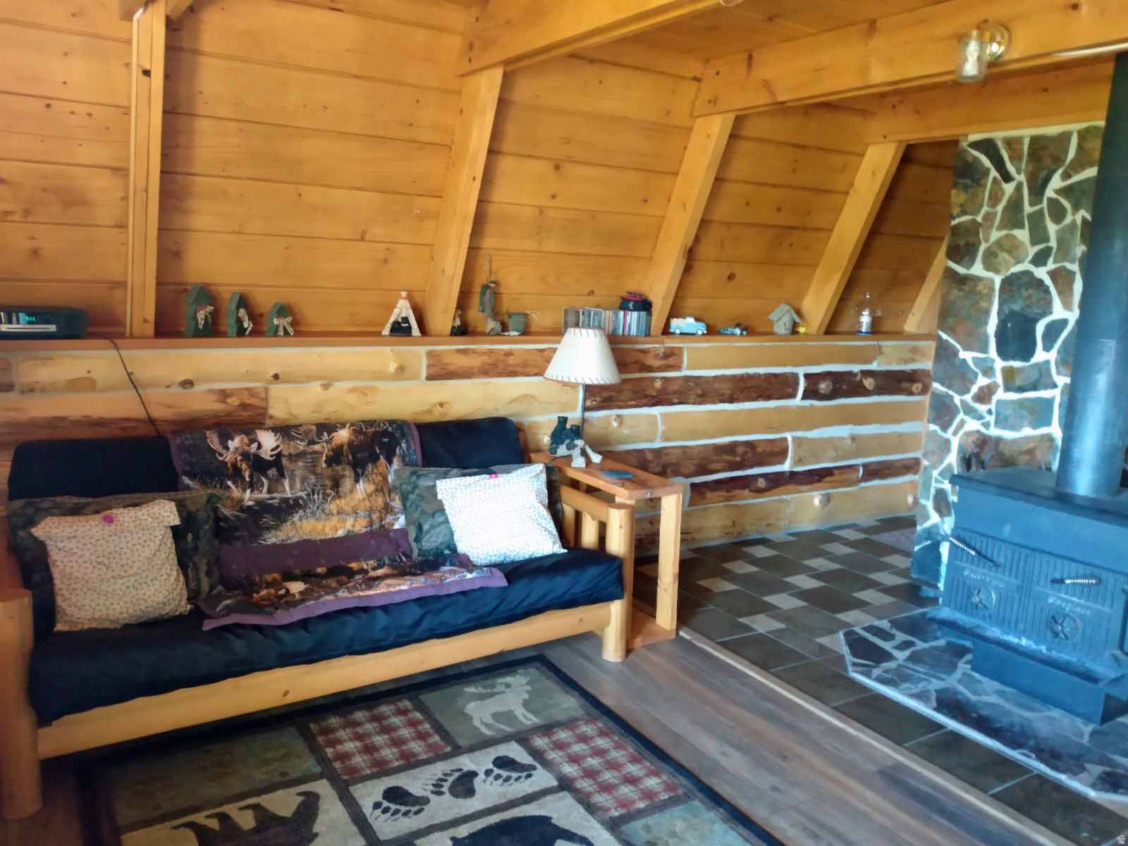 SKYLINE MOUNTAIN RES - Residential