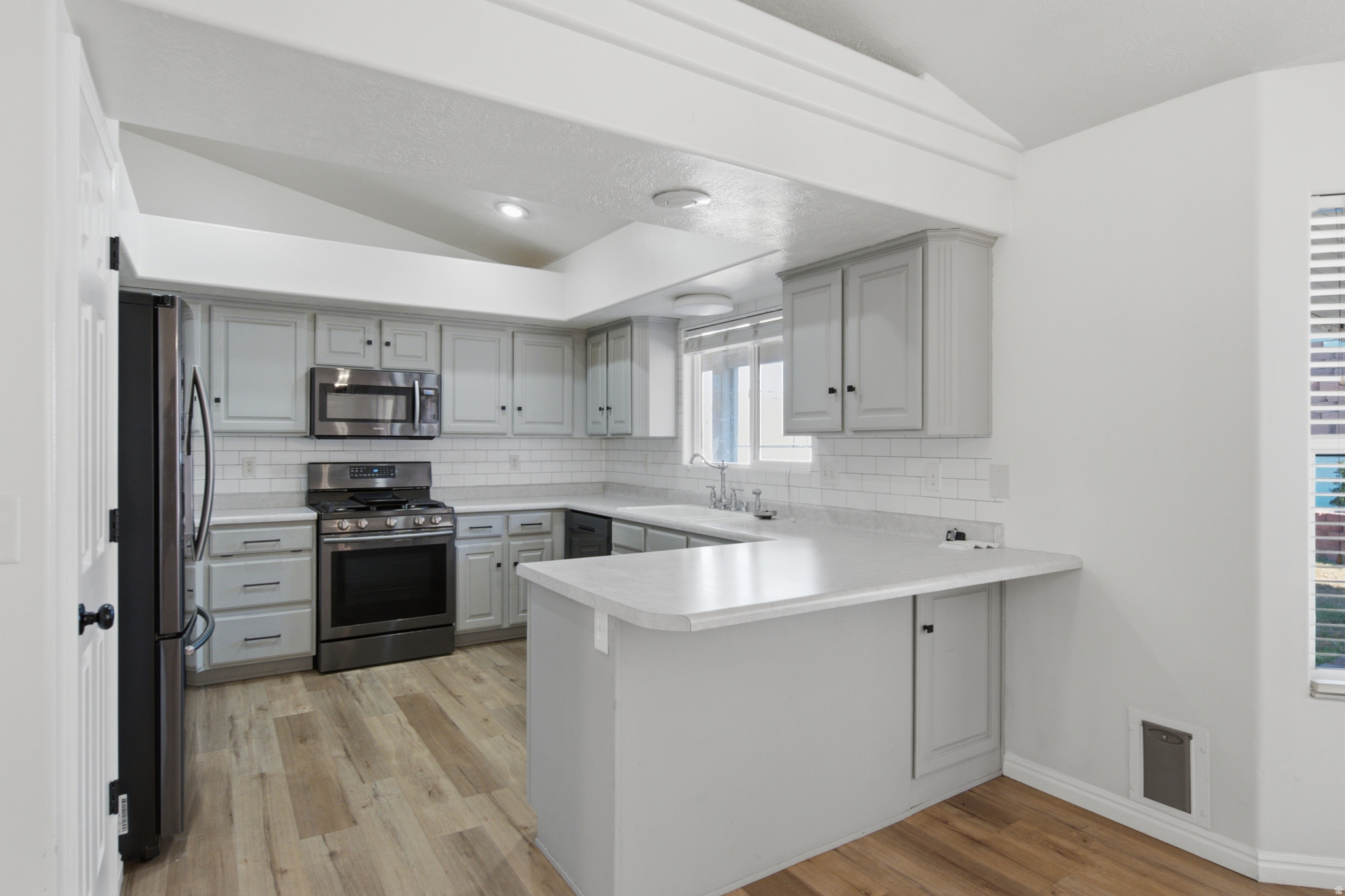 PIONEER COVE 2 - Residential
