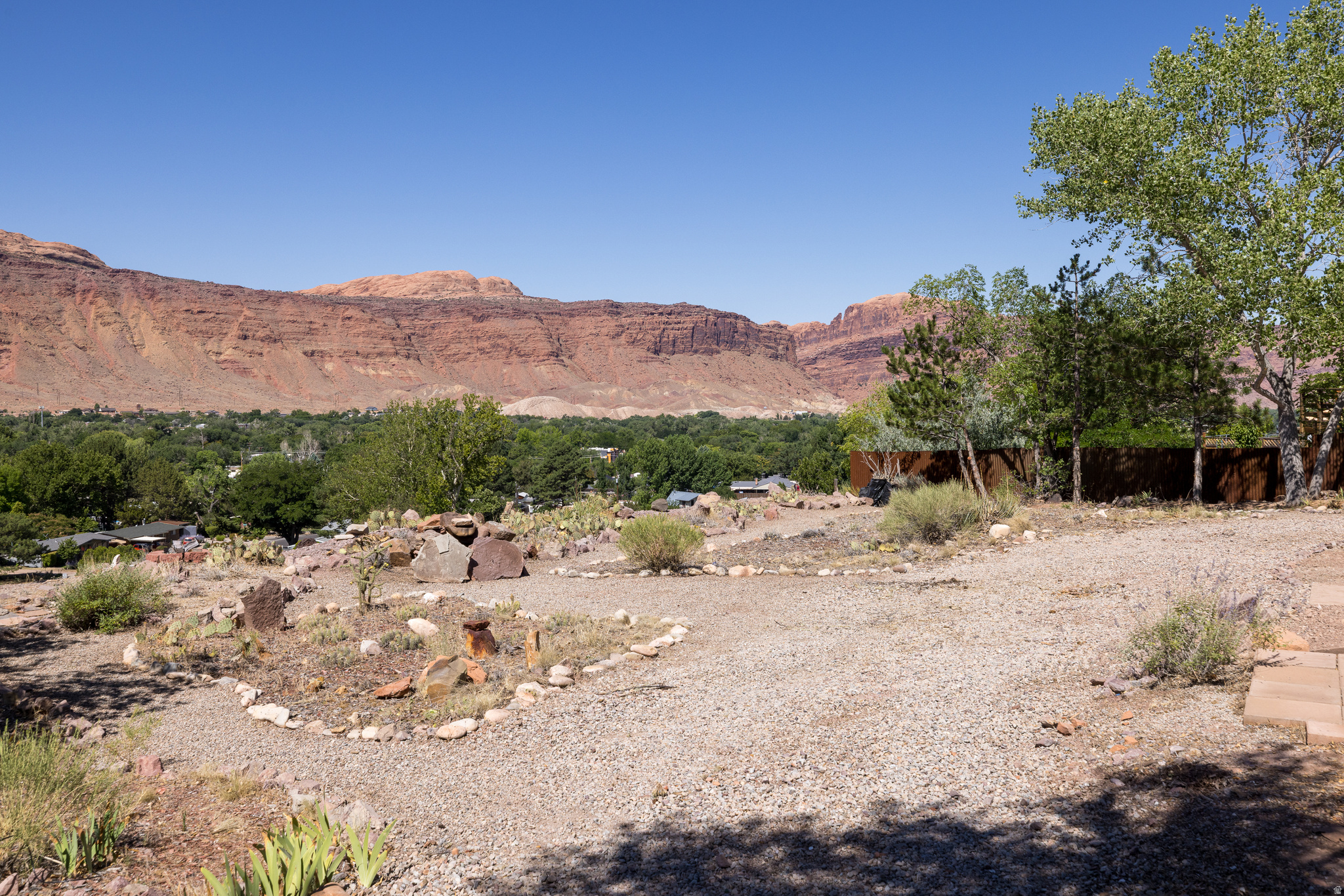 ARCHES - Residential