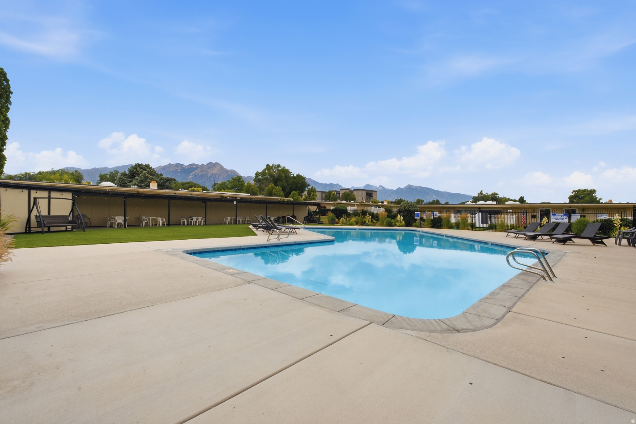 CAPRI PARK - Residential