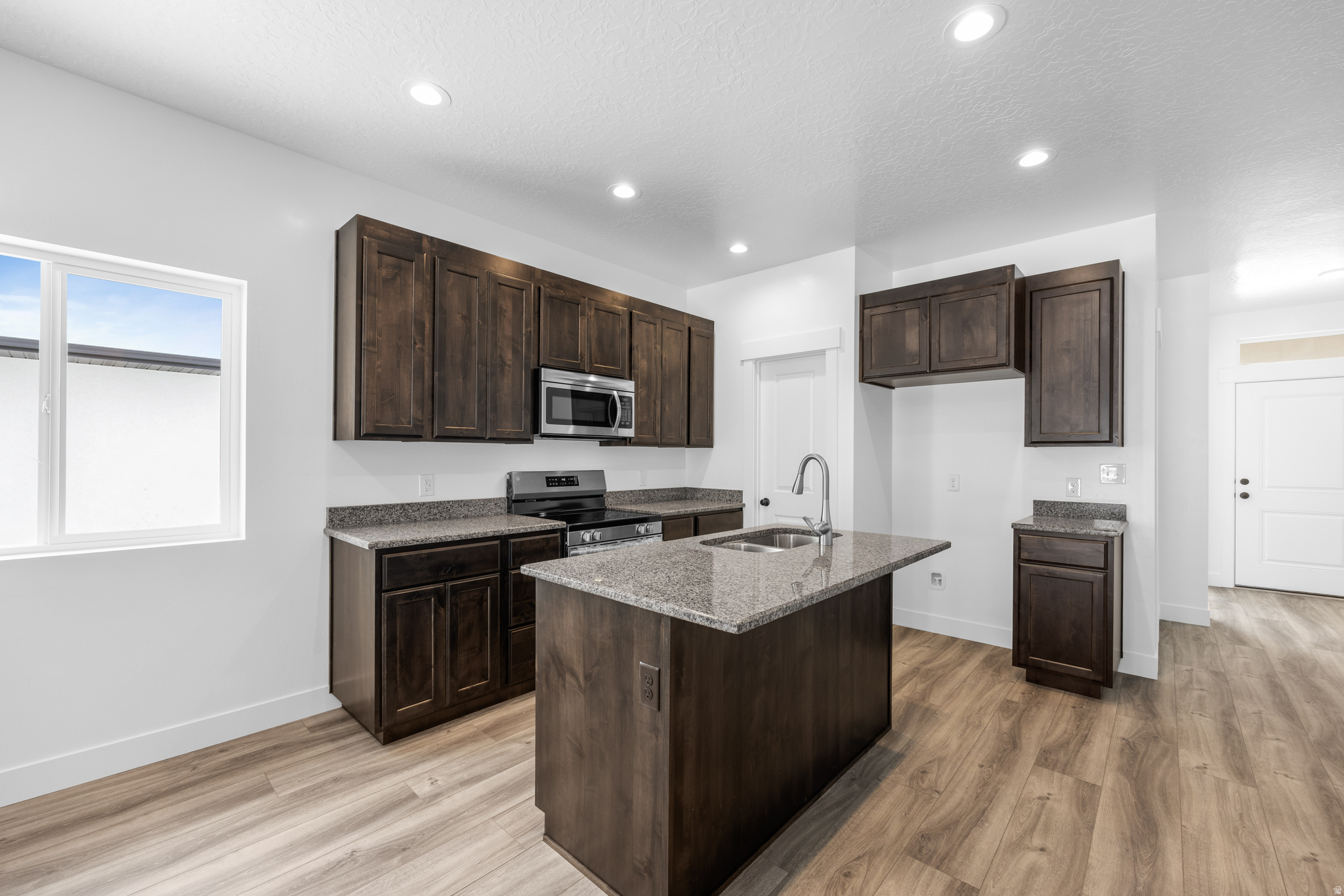 SUMMIT RIDGE THE HILLS - Residential