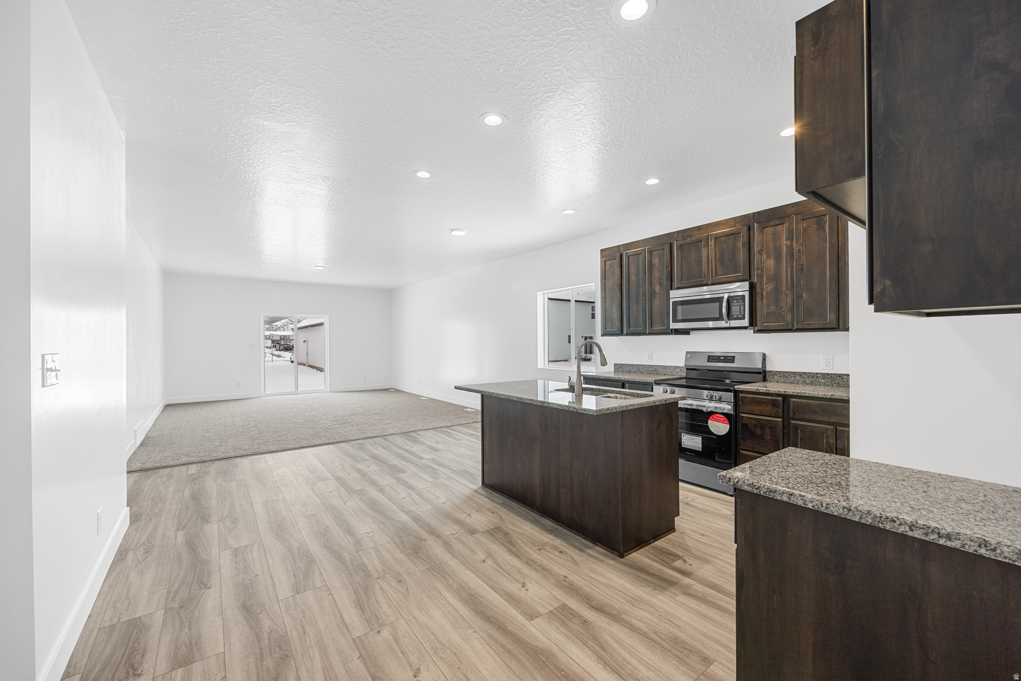 SUMMIT RIDGE THE HILLS - Residential