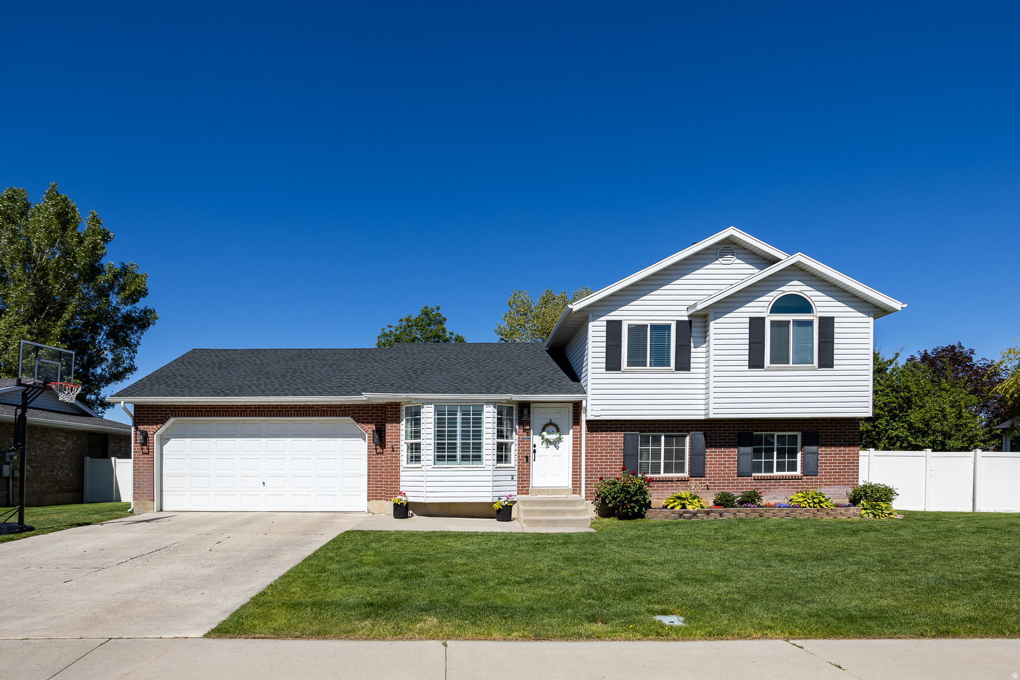 CAMBRIDGE ESTATES - Residential