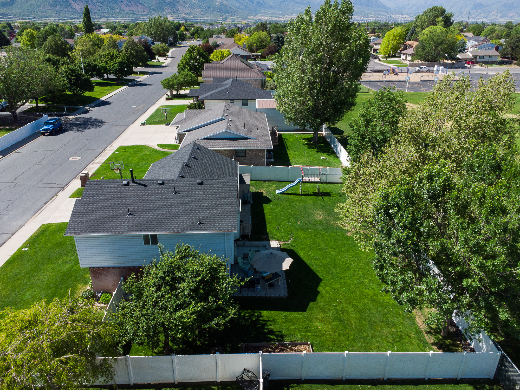 CAMBRIDGE ESTATES - Residential