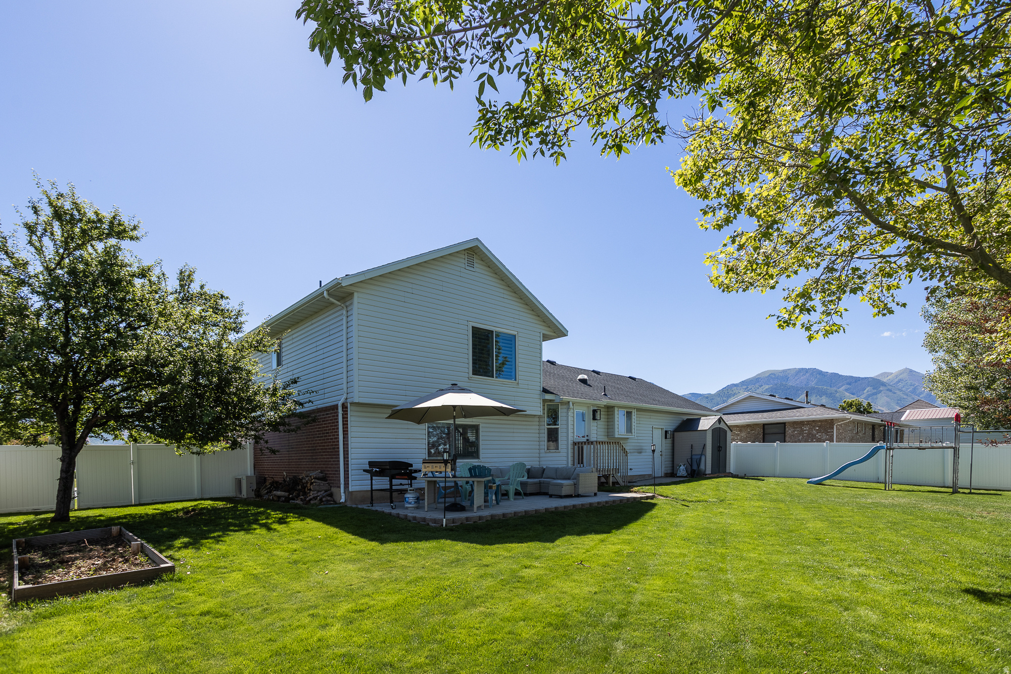 CAMBRIDGE ESTATES - Residential