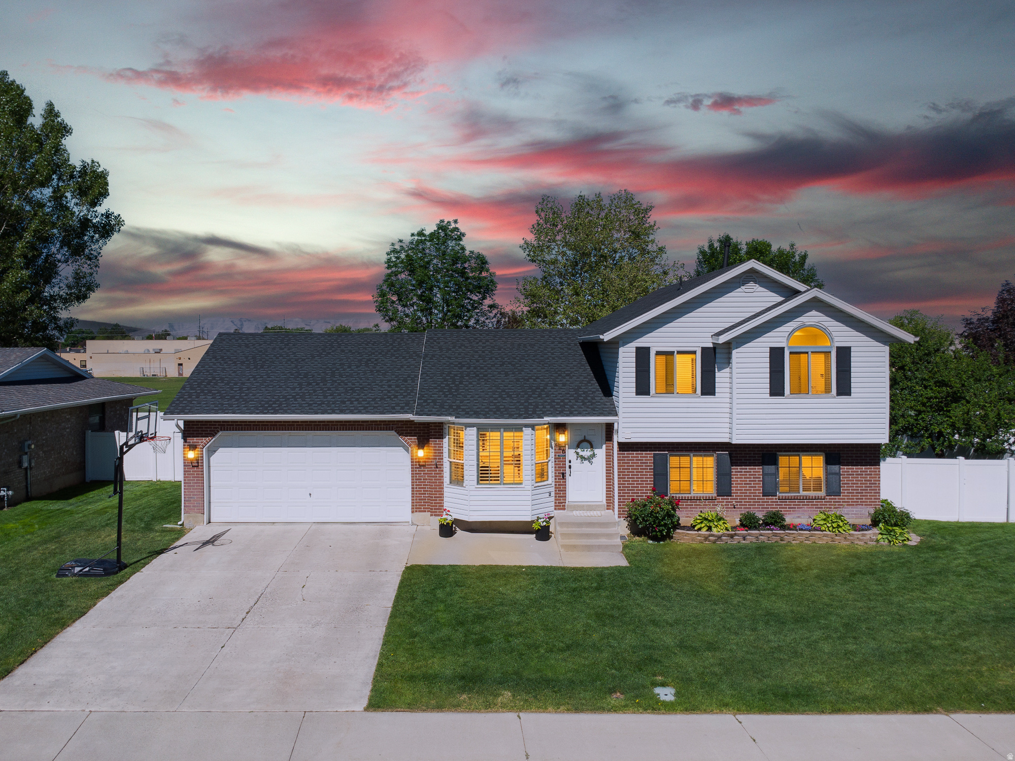 CAMBRIDGE ESTATES - Residential