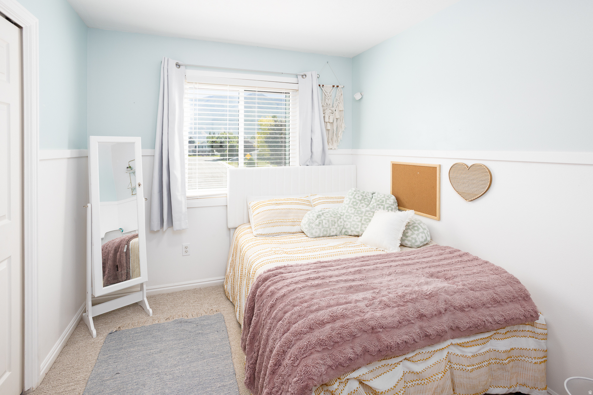 CAMBRIDGE ESTATES - Residential