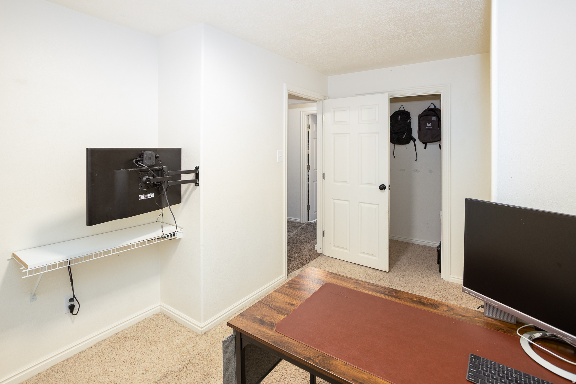 CAMBRIDGE ESTATES - Residential