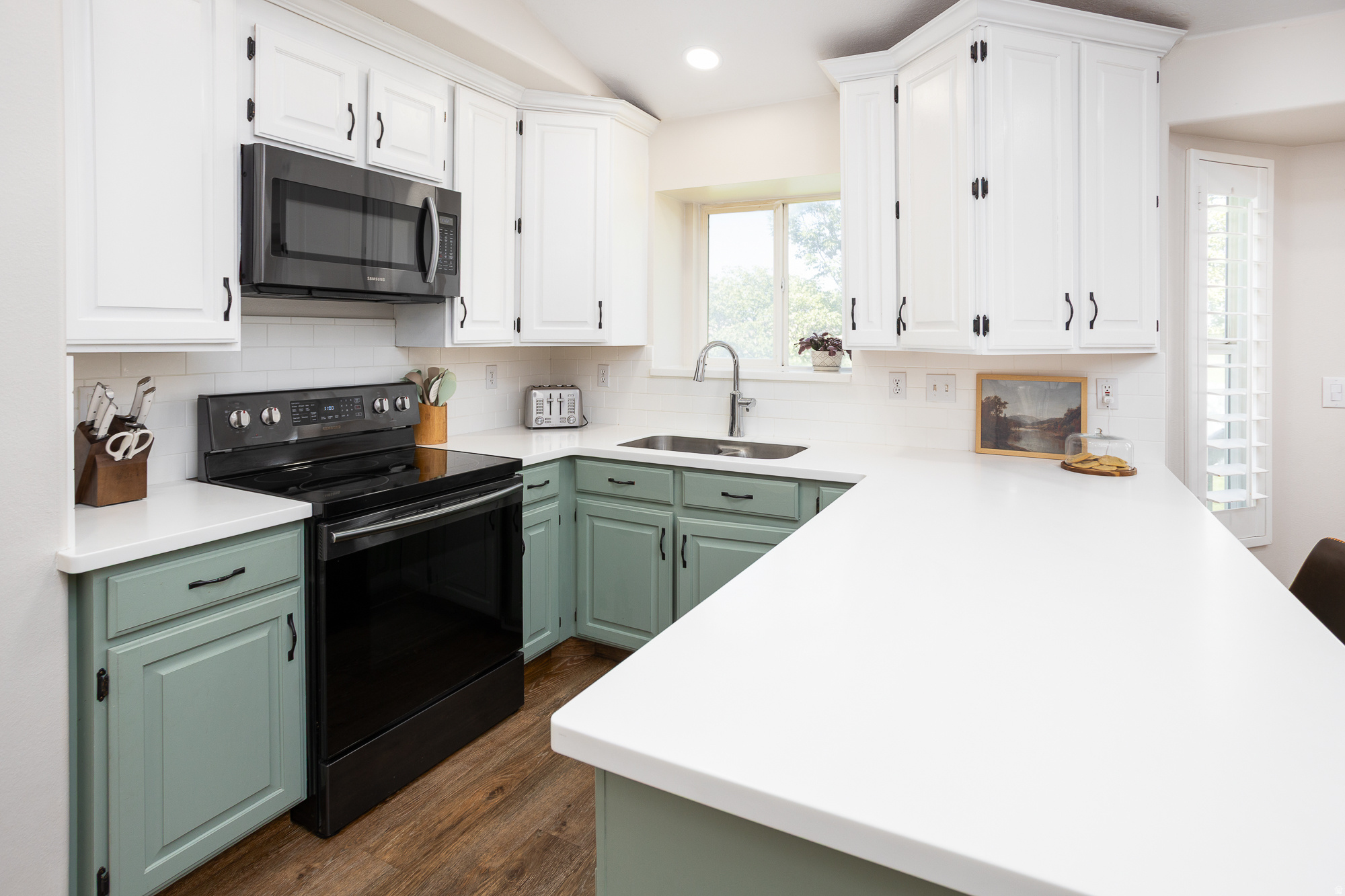 CAMBRIDGE ESTATES - Residential