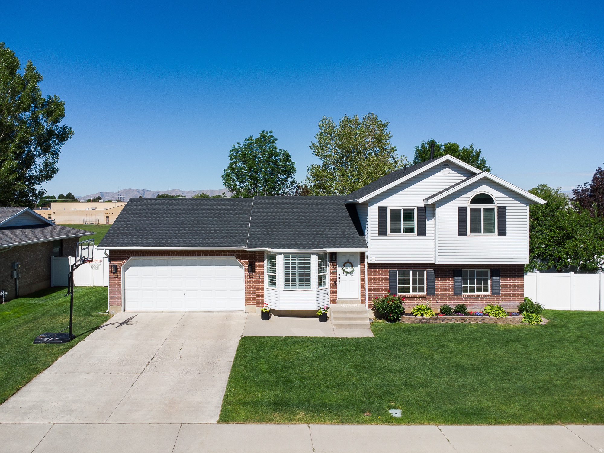 CAMBRIDGE ESTATES - Residential