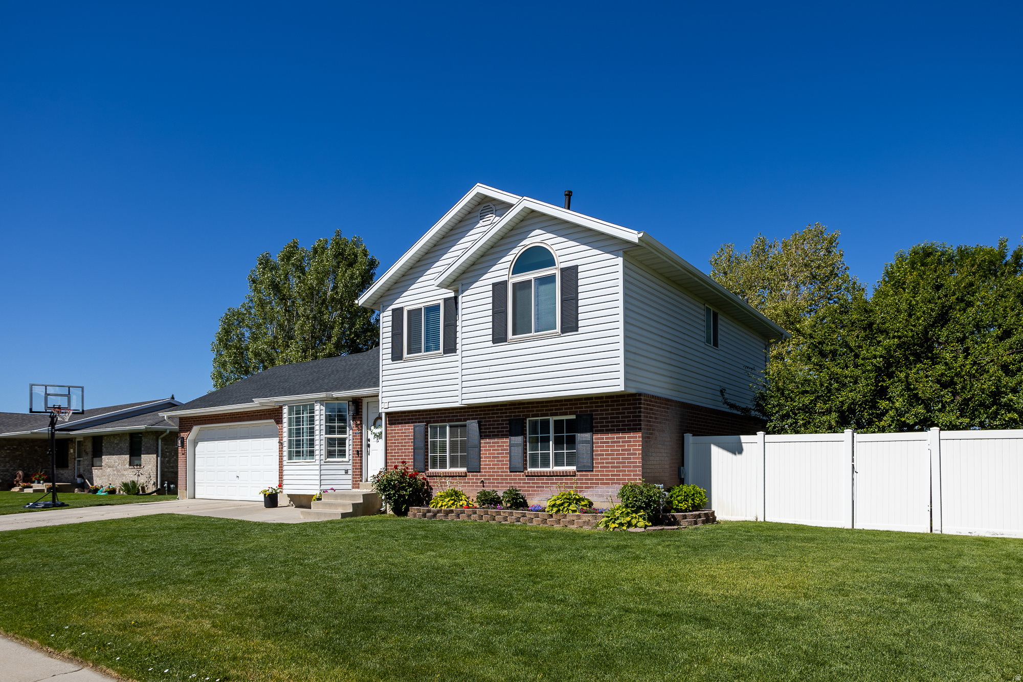 CAMBRIDGE ESTATES - Residential