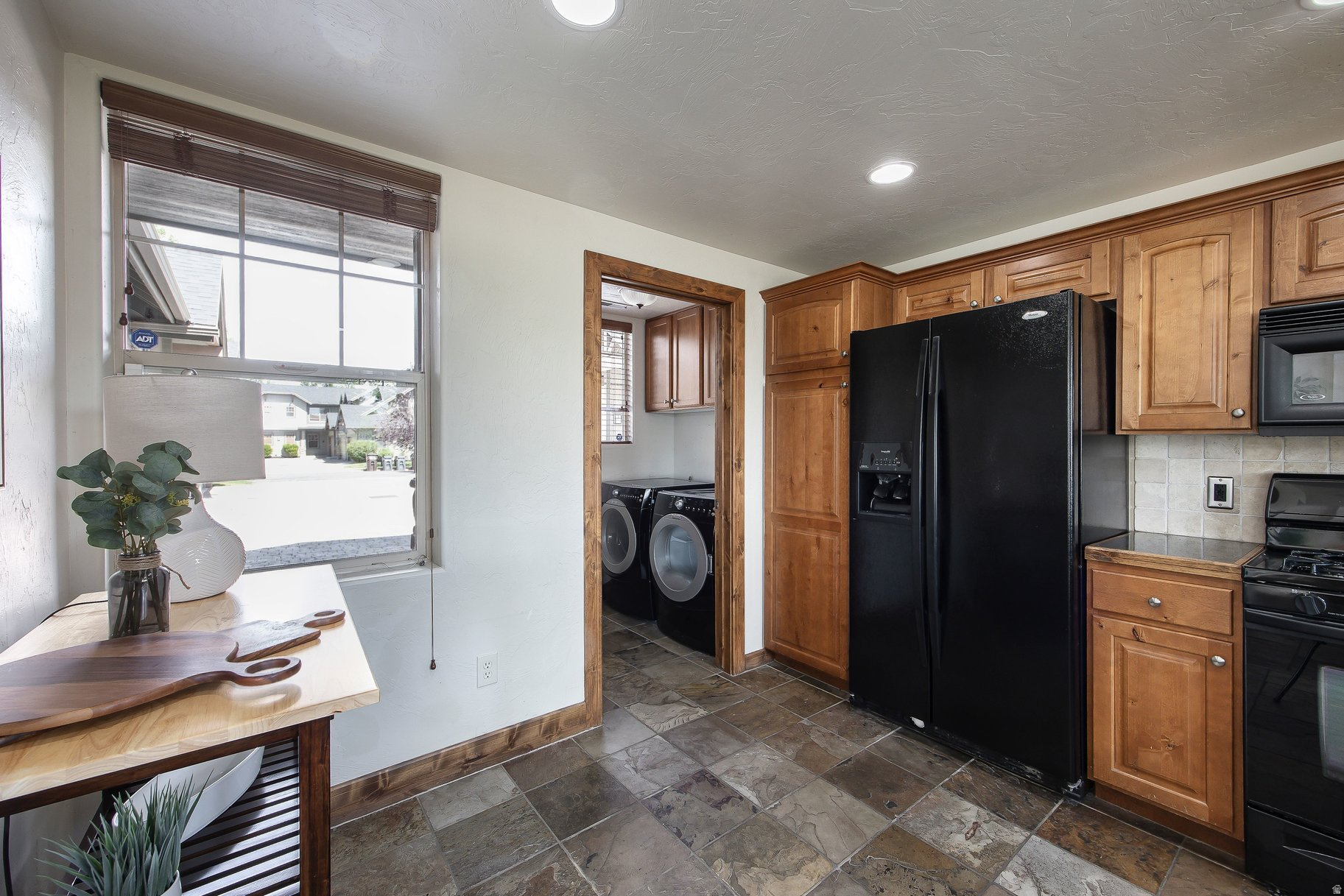 FOX POINTE @REDSTONE - Residential