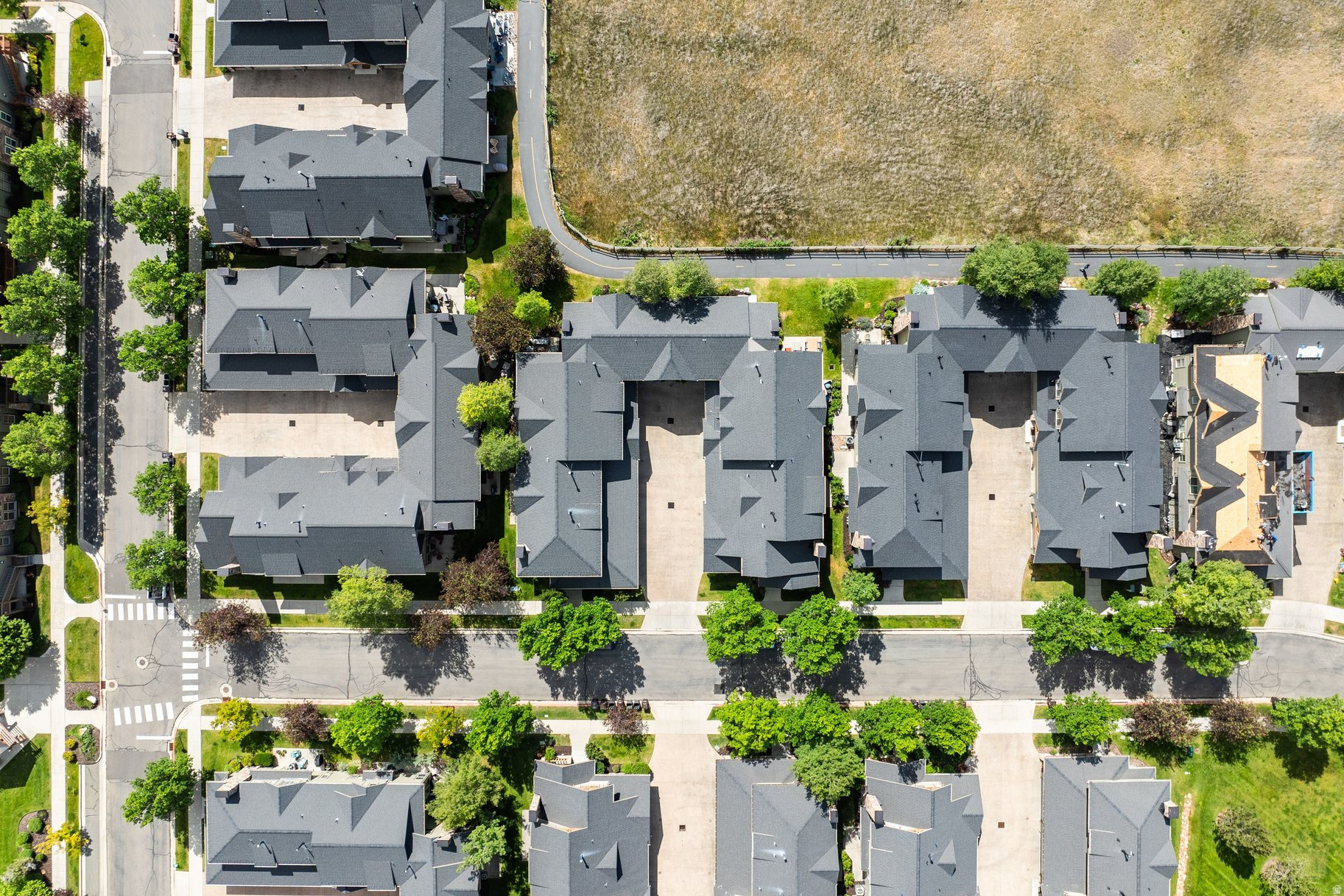 FOX POINTE @REDSTONE - Residential