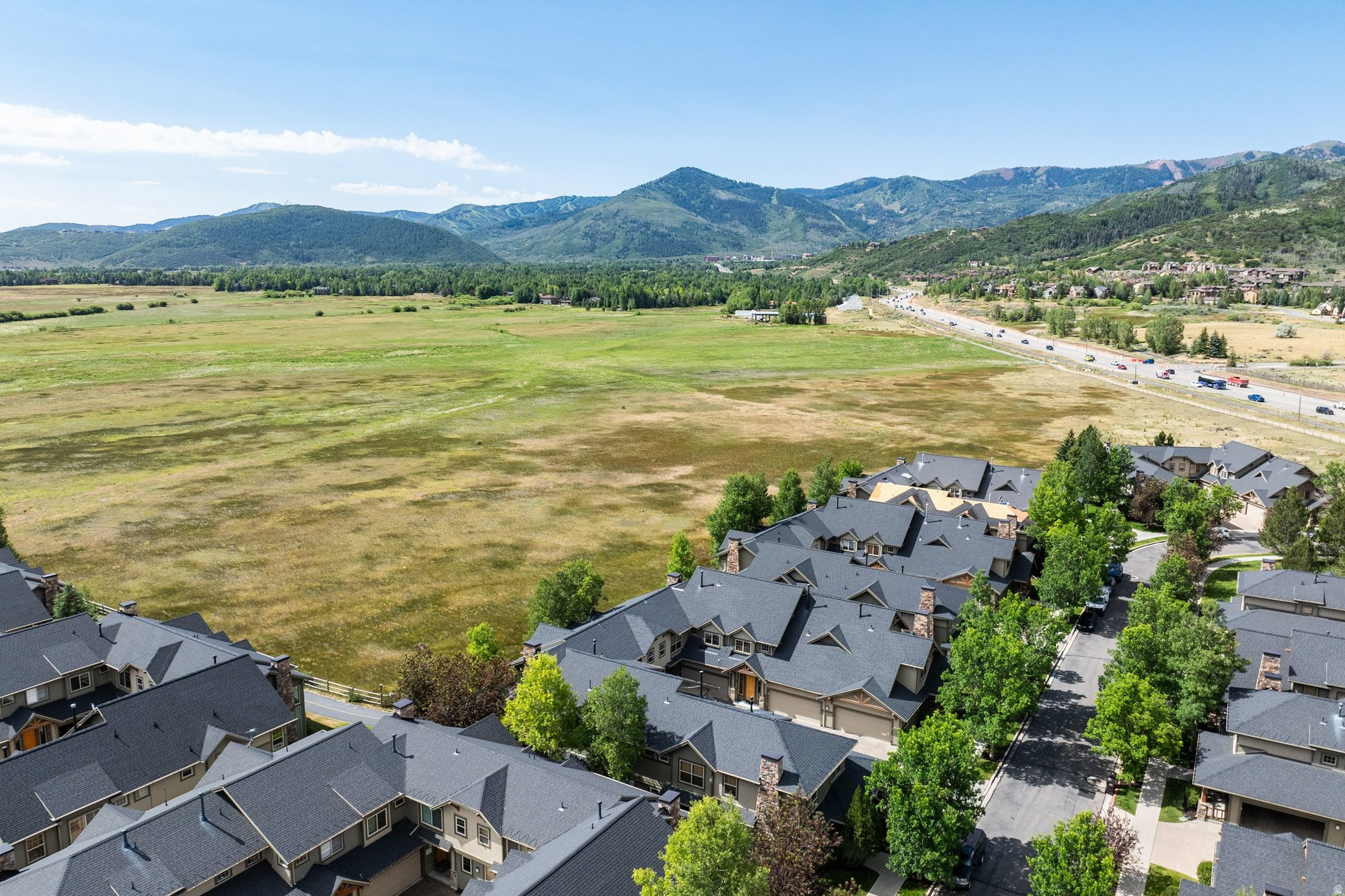 FOX POINTE @REDSTONE - Residential