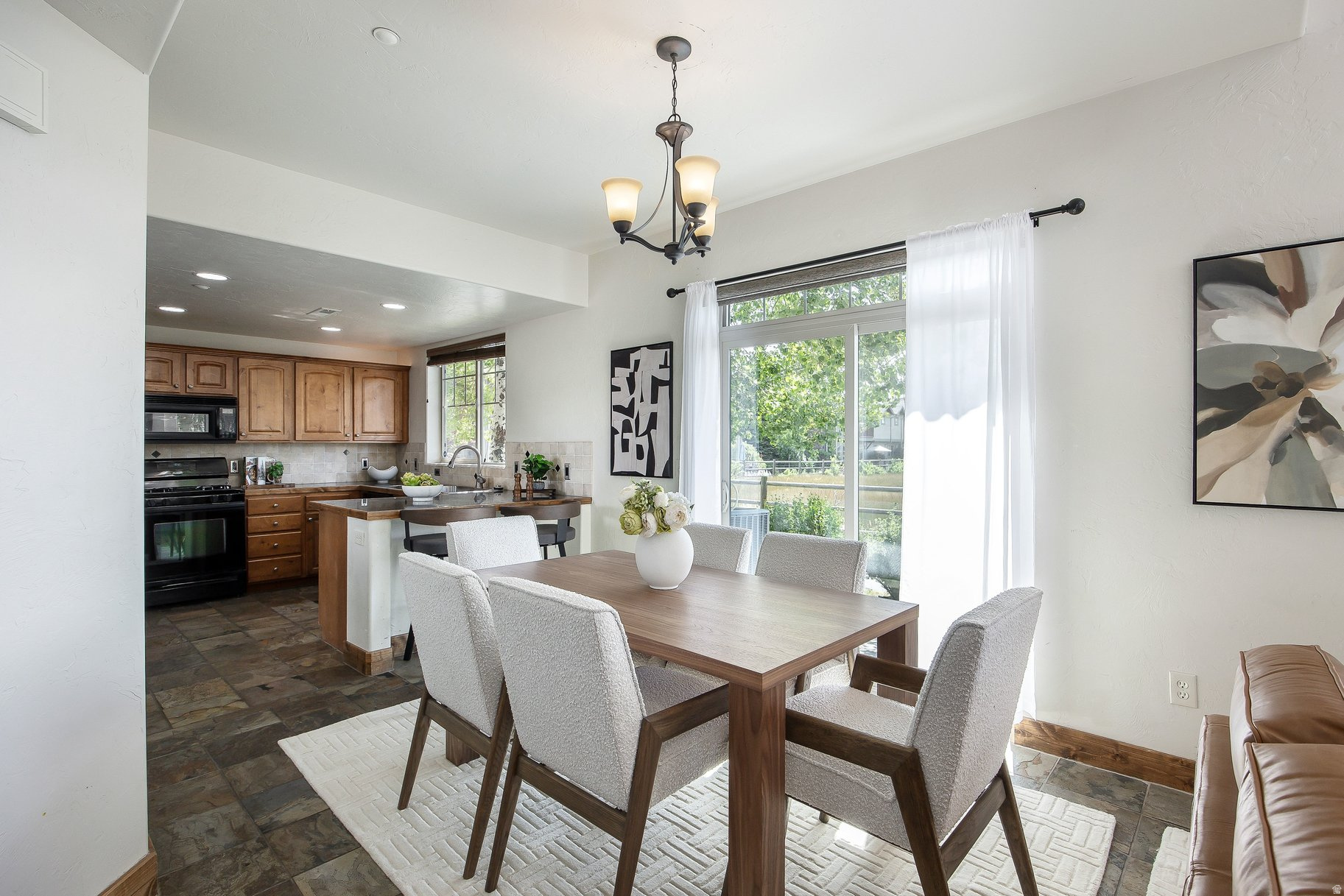 FOX POINTE @REDSTONE - Residential
